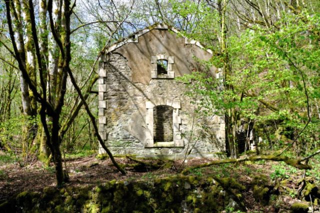 Puy de Dôme - Savennes - passage à niveau