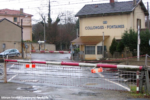 Rhône - Collonges au Mont d'Or - passage à niveau