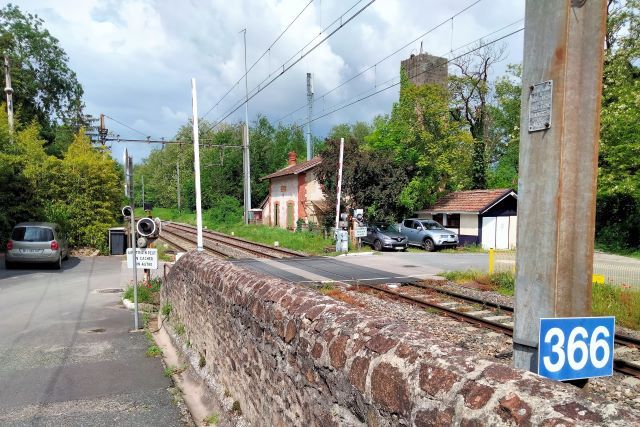 Rhône - Irigny - passage à niveau