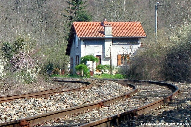 Rhône - Lozanne - passage à niveau