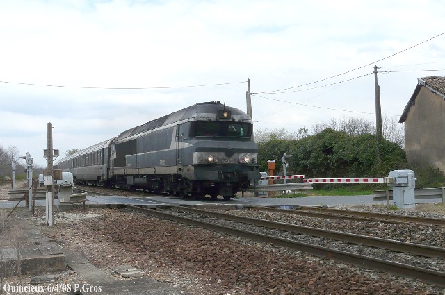 Rhône - Quincieux - passage à niveau