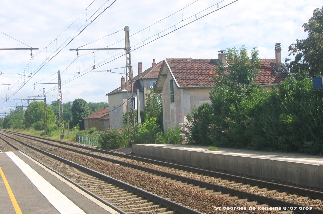 Rhône - Saint Georges de Reneins - passage à niveau