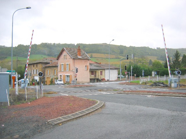 Rhône - Saint Laurent d'Oingt - passage à niveau