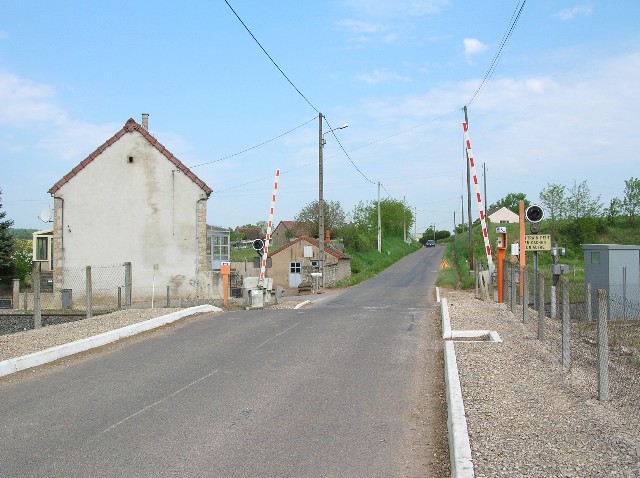 Saône et Loire - Saint Léger sur Dheune - passage à niveau