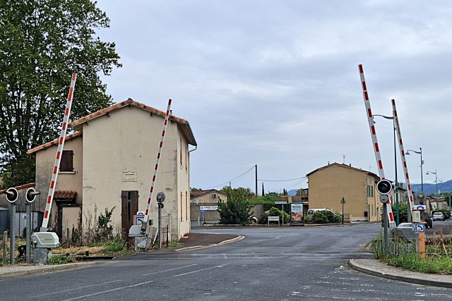 Tarn - Labruguière - passage à niveau