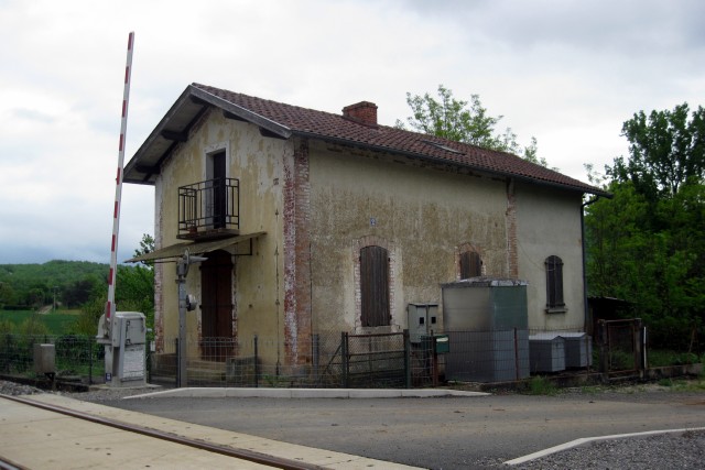 Tarn - Milhars - passage à niveau