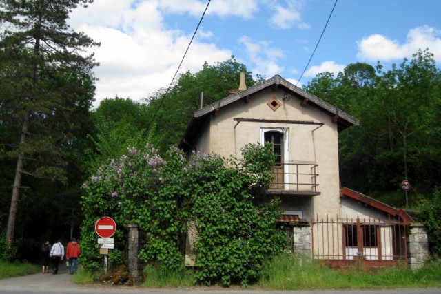 Tarn - Monestiés - passage à niveau