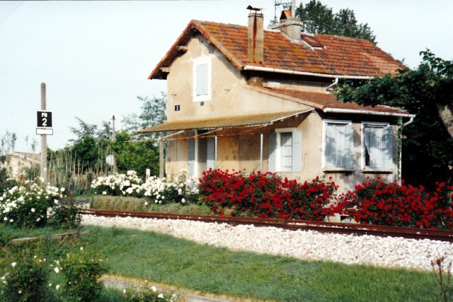 Vaucluse - Cavaillon - passage à niveau