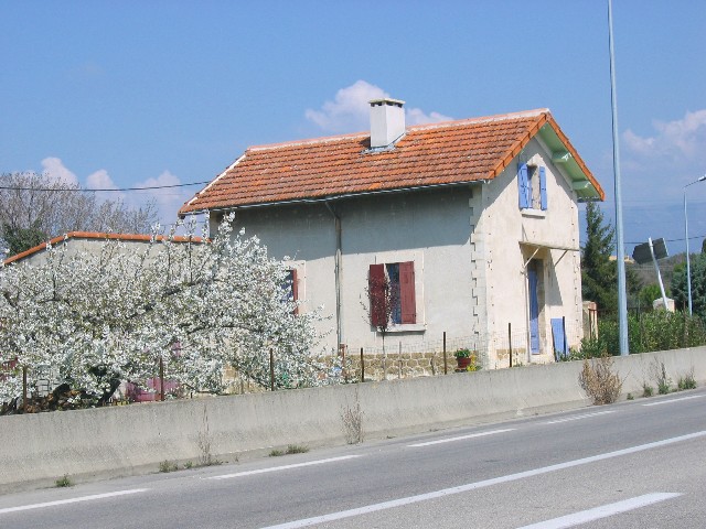 Vaucluse - Grillon - passage à niveau