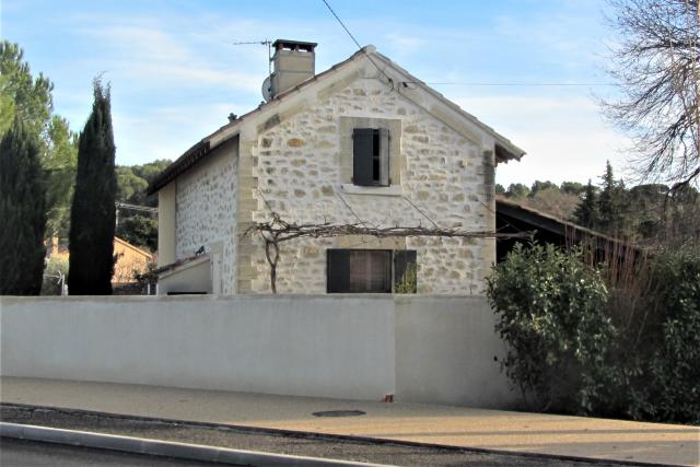 Vaucluse - Pernes les Fontaines - passage à niveau