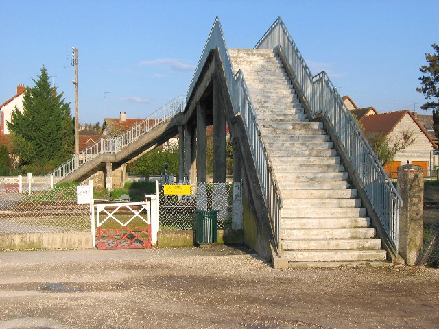 Yonne - Auxerre - passage à niveau