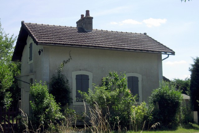 Yonne - Thizy - passage à niveau