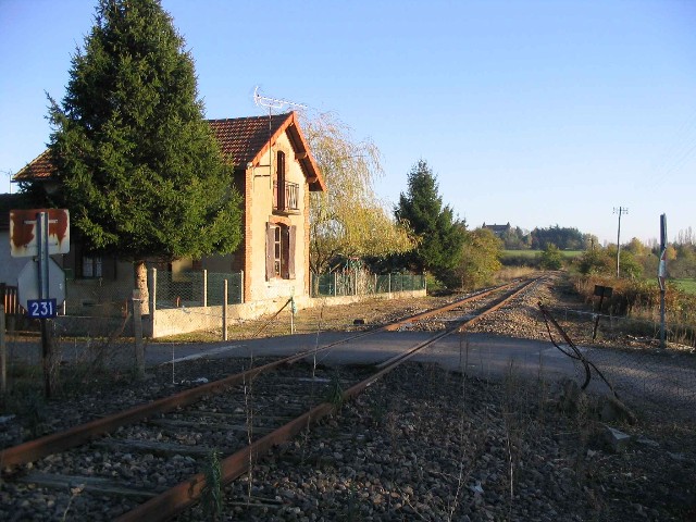 Allier -  - passage à niveau
