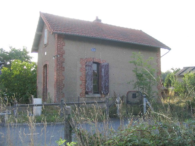 Allier -  - passage à niveau