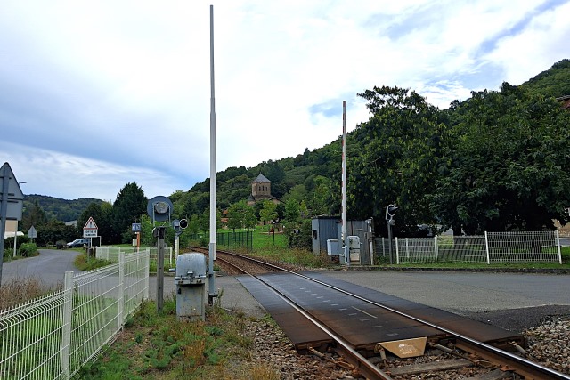 Aveyron - Bouillac - passage à niveau