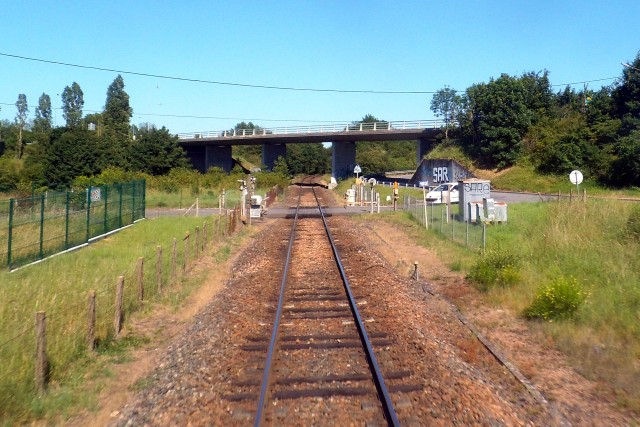 Cher - Orval - passage à niveau
