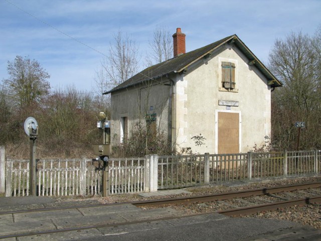 Cher - Tendron - passage à niveau