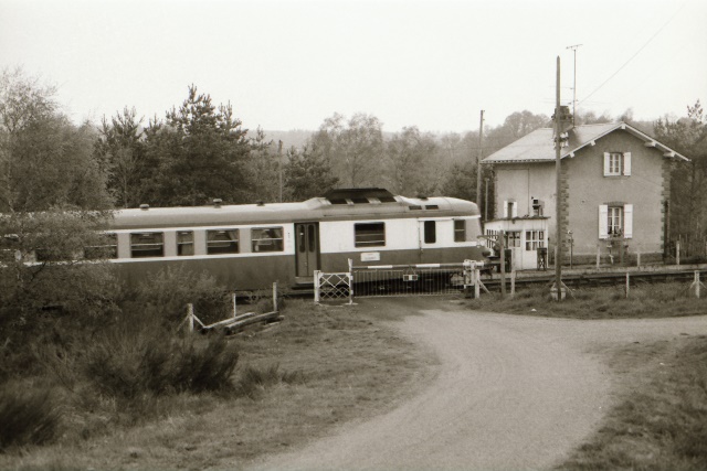 Corrèze - Saint Rémy - passage à niveau