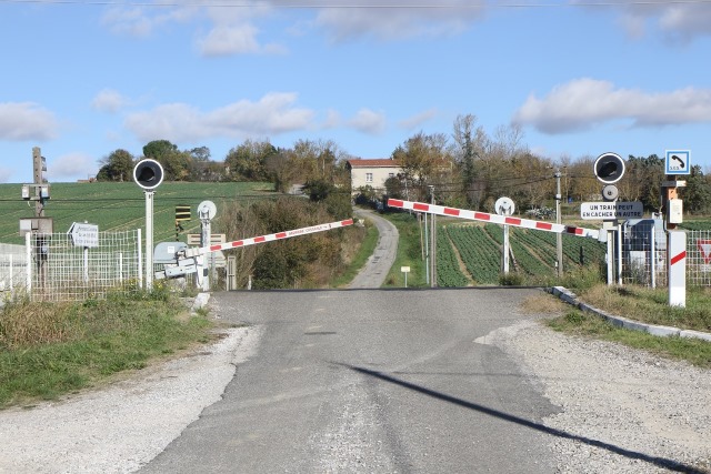 Haute Garonne - Avignonet Lauragais - passage à niveau